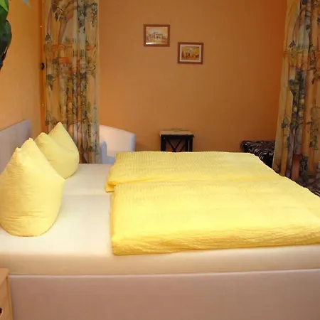 Haus Am Mittelsee Apartment *